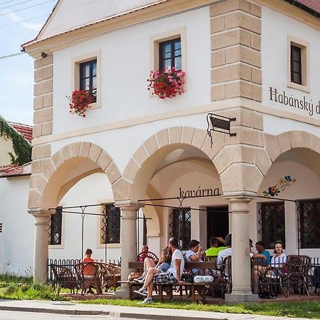 Hotel Habánský dům Dolni Vestonice Exterior foto